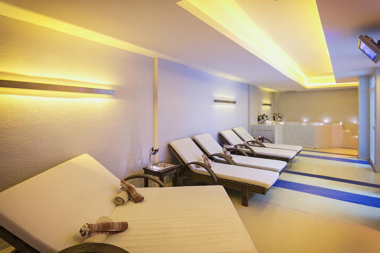 Sisus Hotel Чешме Екстер'єр фото