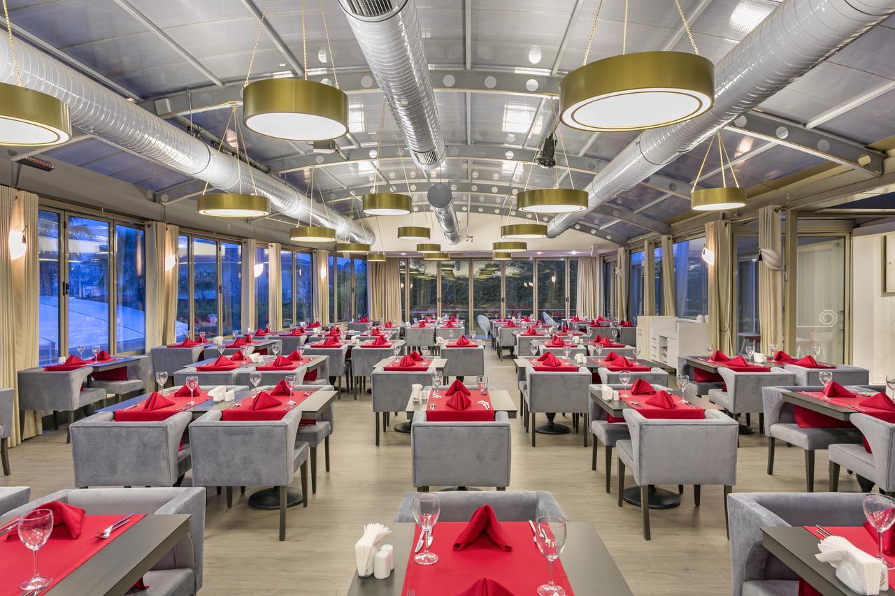 Sisus Hotel Чешме Екстер'єр фото
